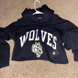 Darc sports she cropped hoodie medium